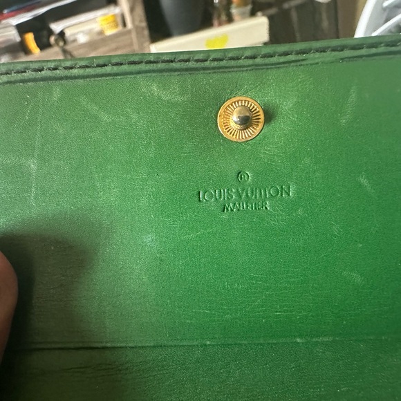 LOUIS VUITTON Epi Portefeuille Elise Wallet Green LV - Picture 14 of 14